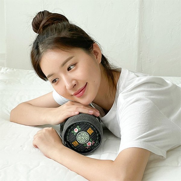 연예인이 사용한 경추베개, 비즈폼, 1개, 피그먼트 차콜 상세 이미지 2