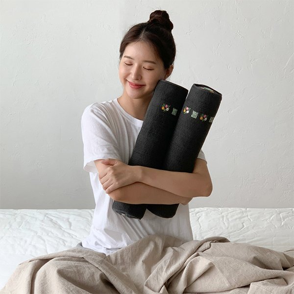 연예인이 사용한 경추베개, 비즈폼, 1개, 피그먼트 차콜 상세 이미지 1